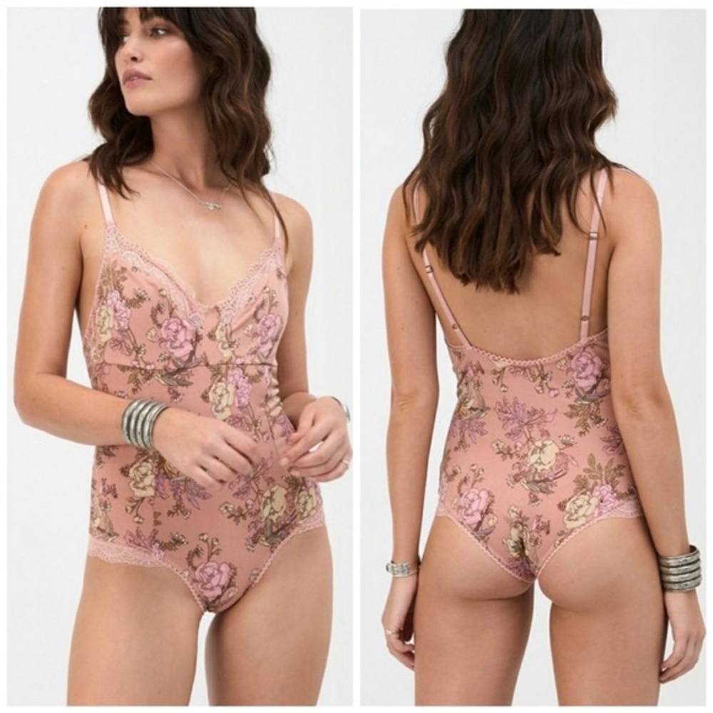 Spell and the Gypsy NWT Rosa Floral Lace Bodysuit